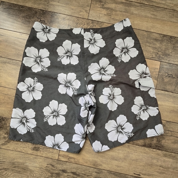 Aqua Rose Men's Xl Green Olive Floral Swim Shorts - Picture 2 of 11